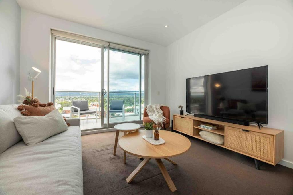 City Apartment, Pool & Carpark Adelaide Esterno foto