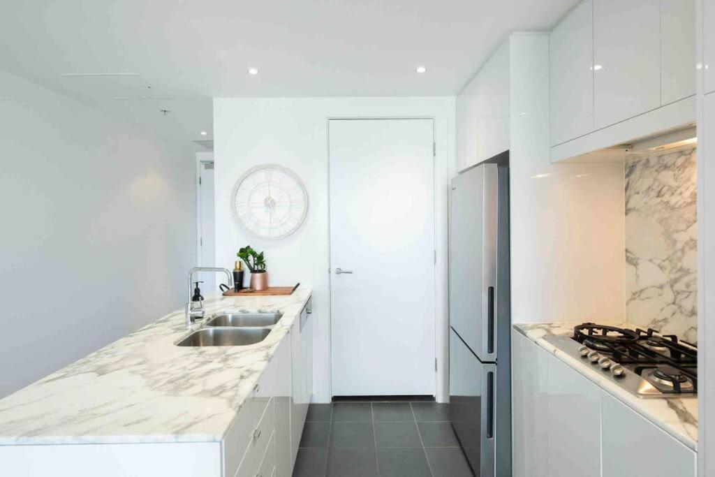 City Apartment, Pool & Carpark Adelaide Esterno foto